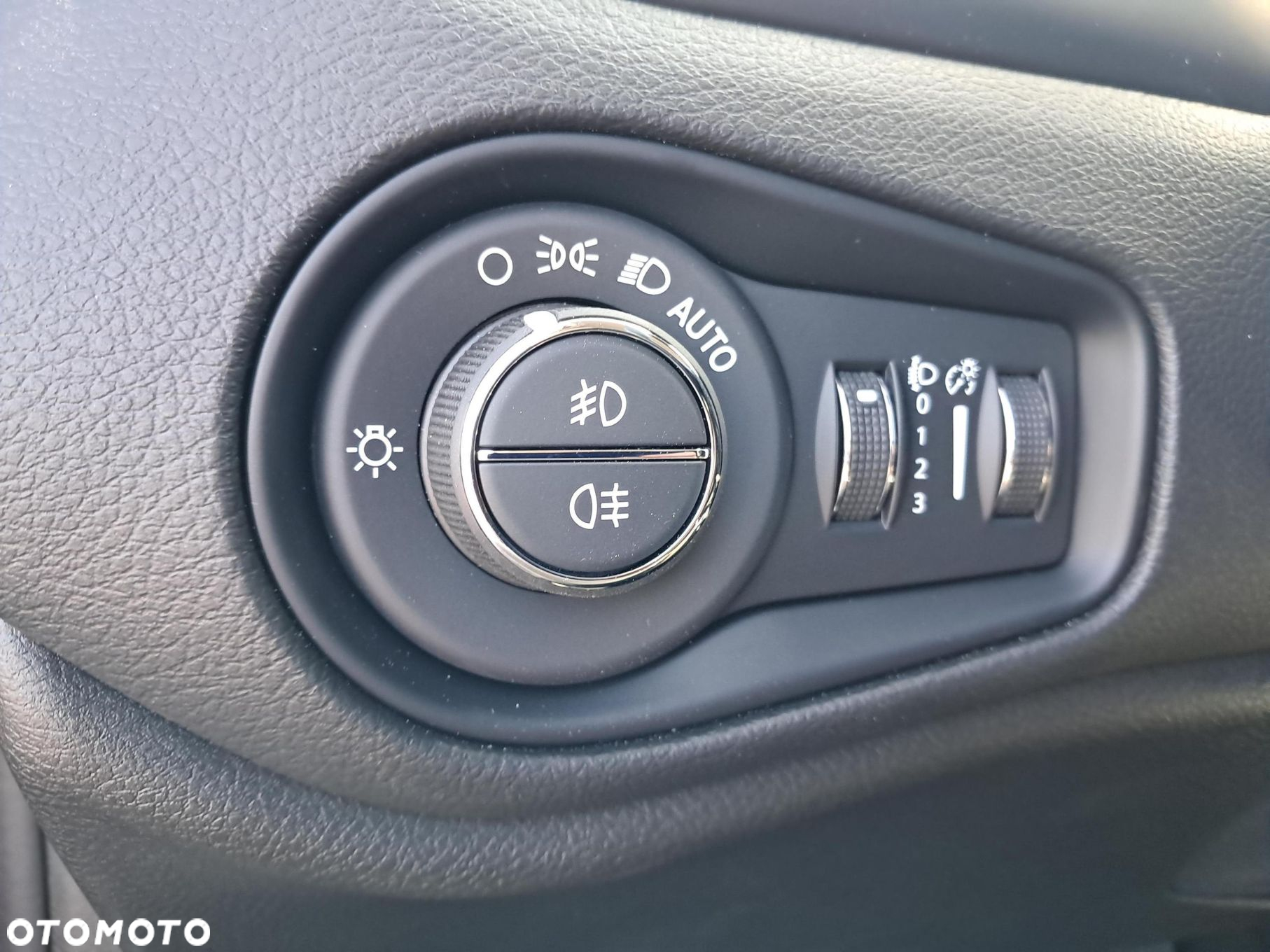 Jeep Renegade - 11