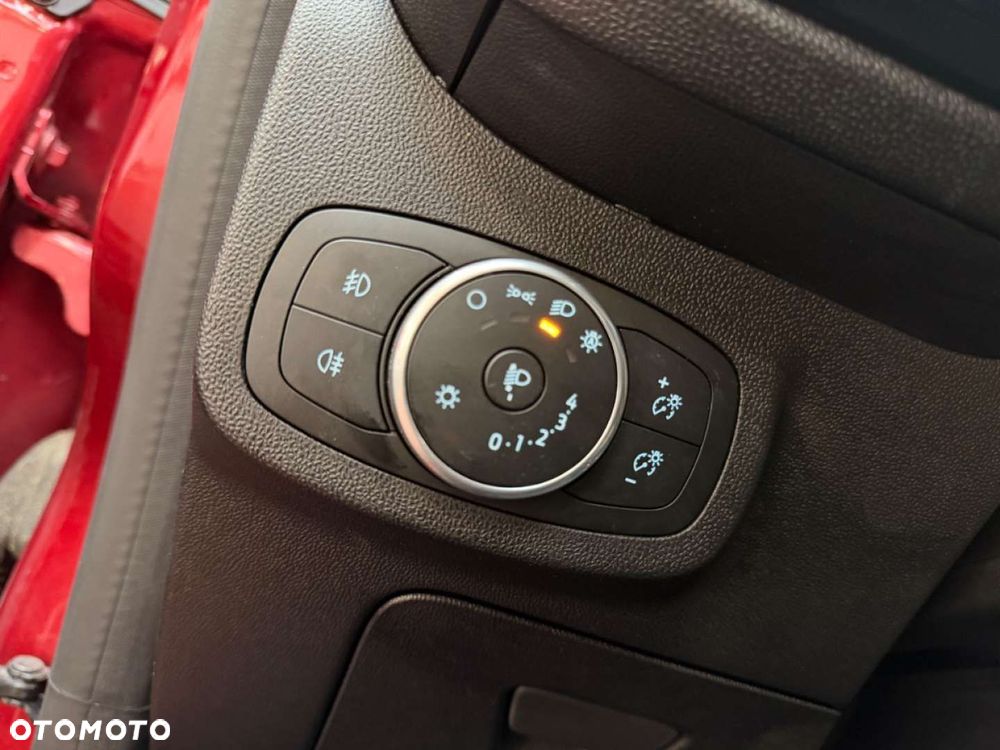 Ford Fiesta 1.0 EcoBoost S&S TITANIUM - 24