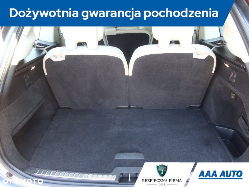 Volvo XC 90 - 21