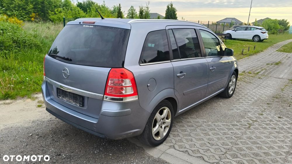 Opel Zafira 1.8 Design Edition - 4