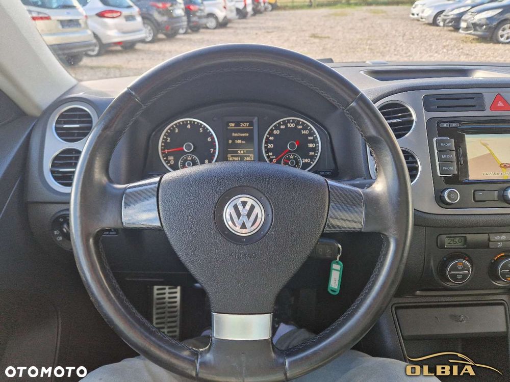 Volkswagen Tiguan - 27