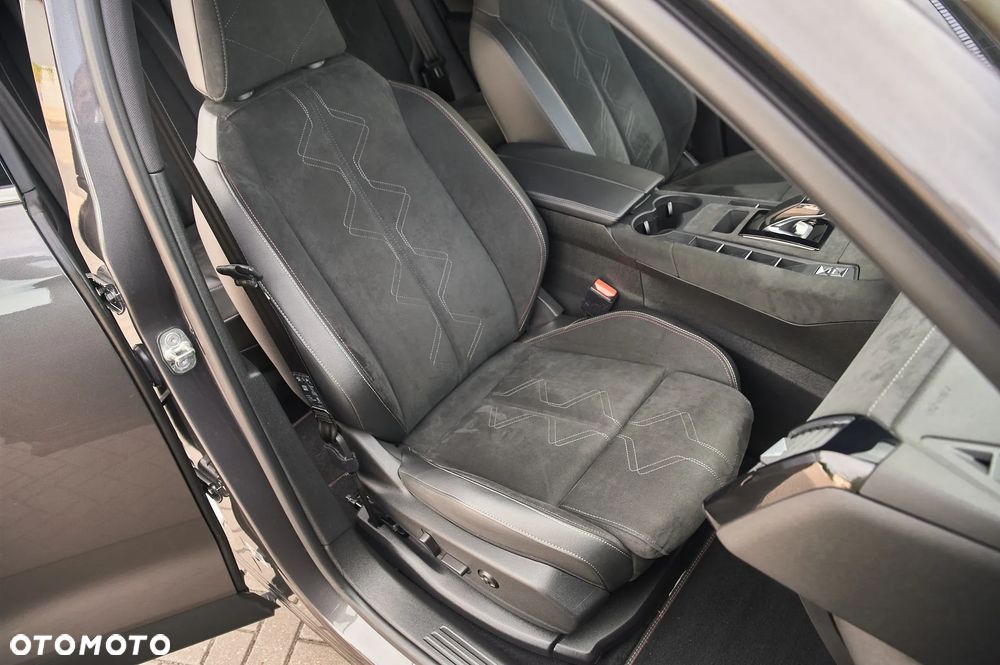 DS Automobiles DS 7 Crossback 1.6 E-Tense Performance Line + - 24