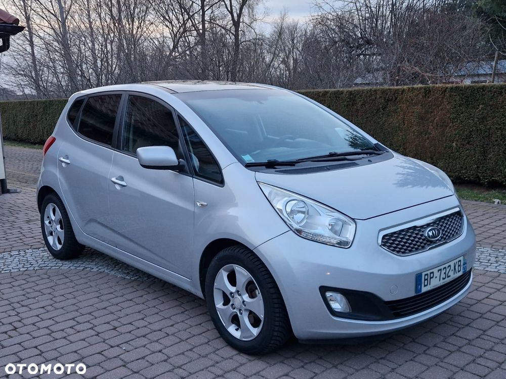 Kia Venga 1.6 CRDi 128 Dream-Team Edition - 10