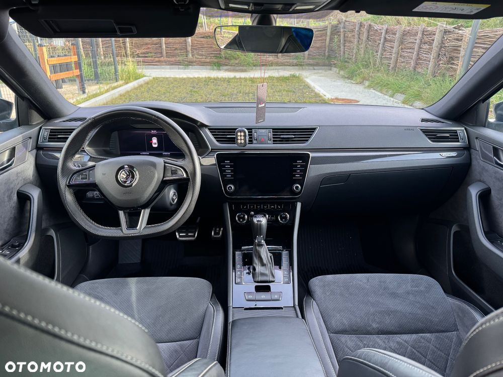 Skoda Superb 2.0 TDI 4x4 Sportline DSG - 8