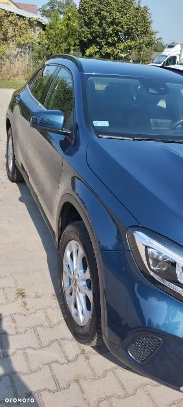Mercedes-Benz GLA - 15