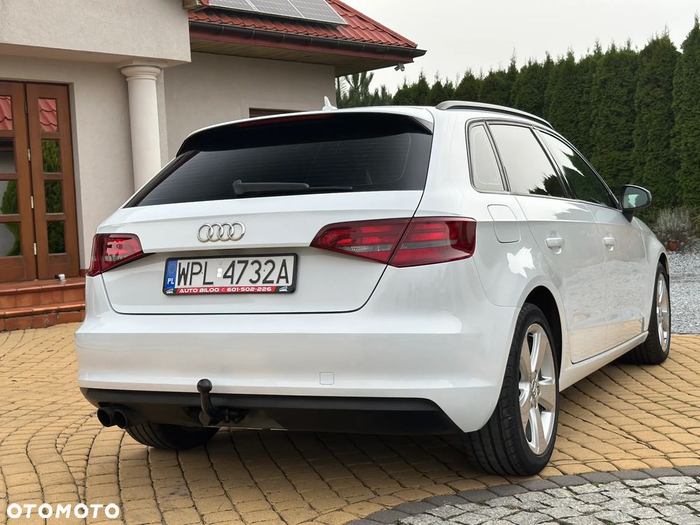 Audi A3 Sportback 1.4 TFSI Ambiente - 30