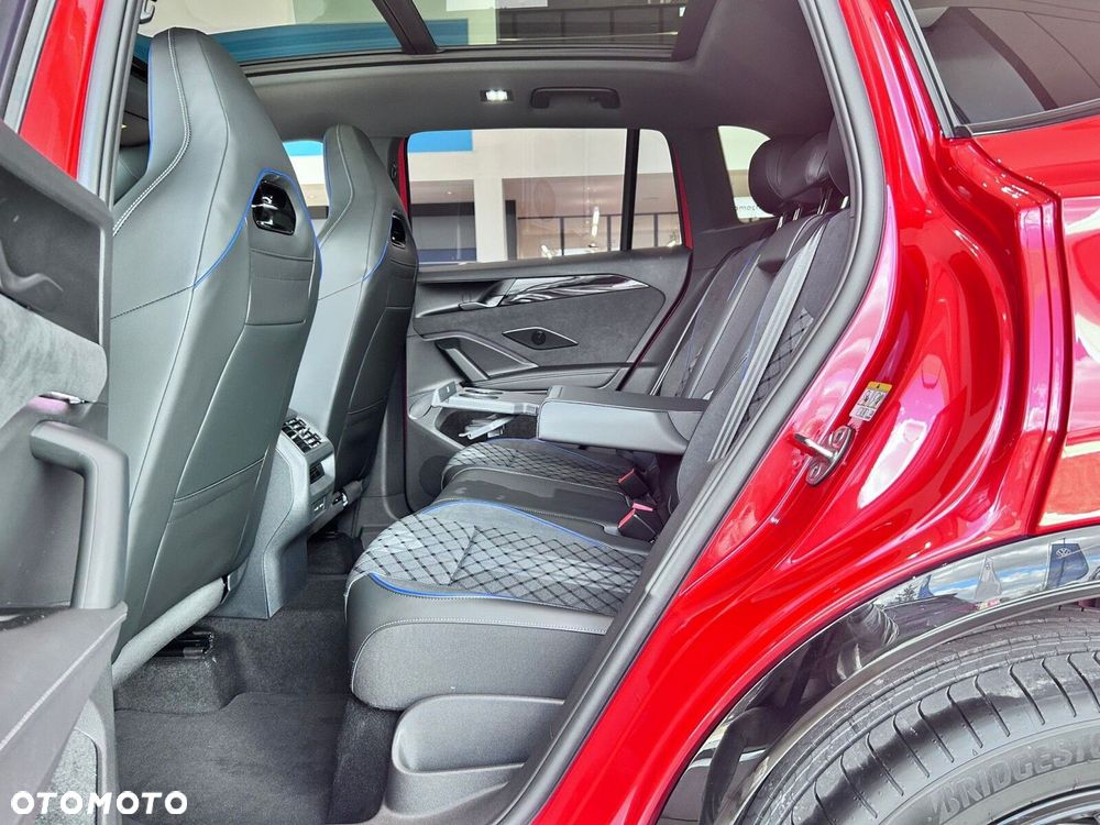 Volkswagen Tiguan - 12