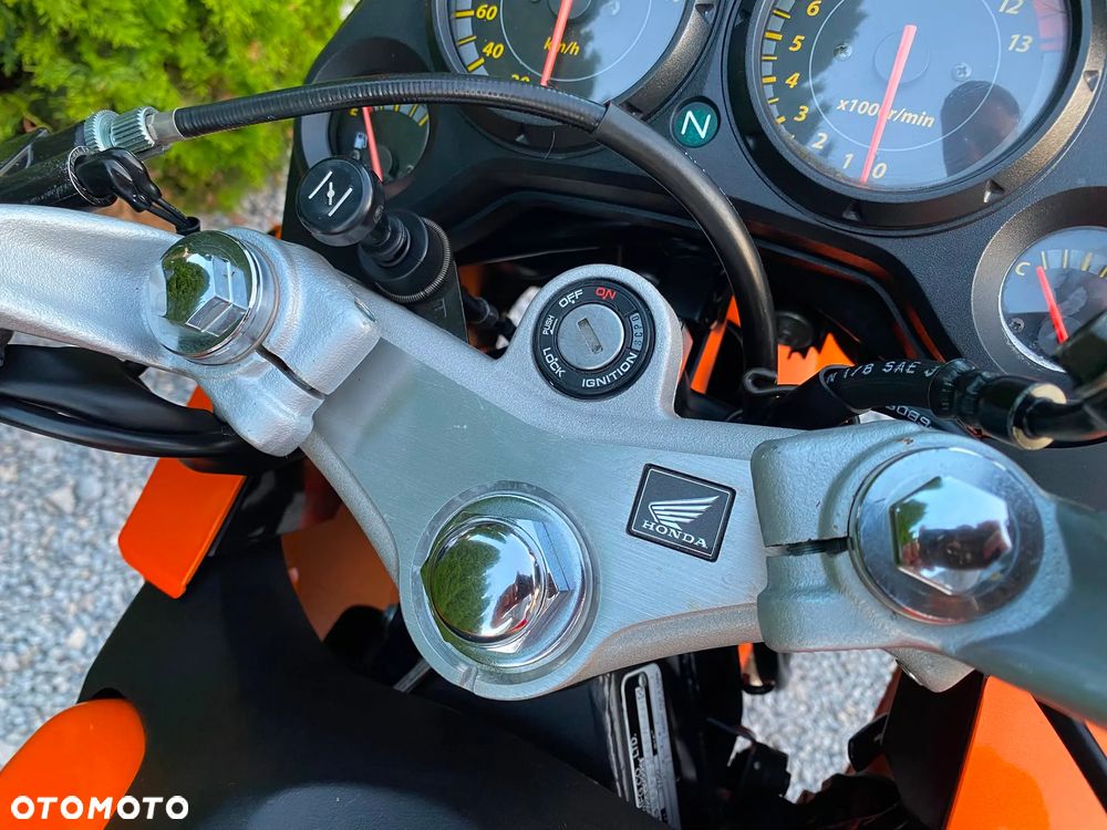 Honda CBR - 29