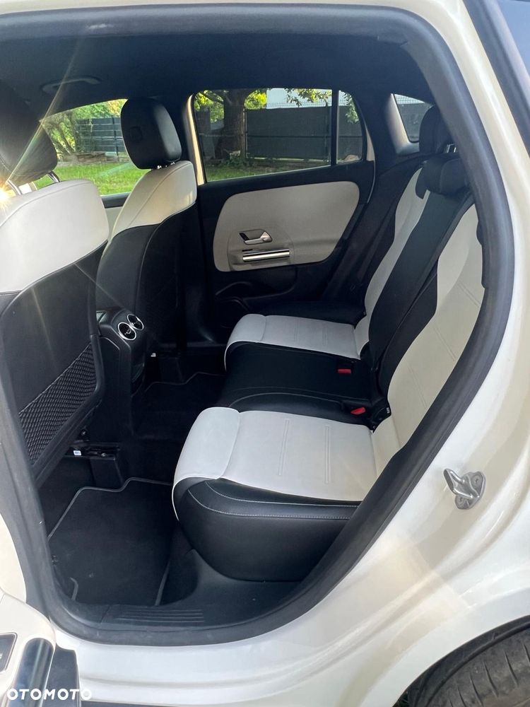 Mercedes-Benz GLA 250 4-Matic - 12