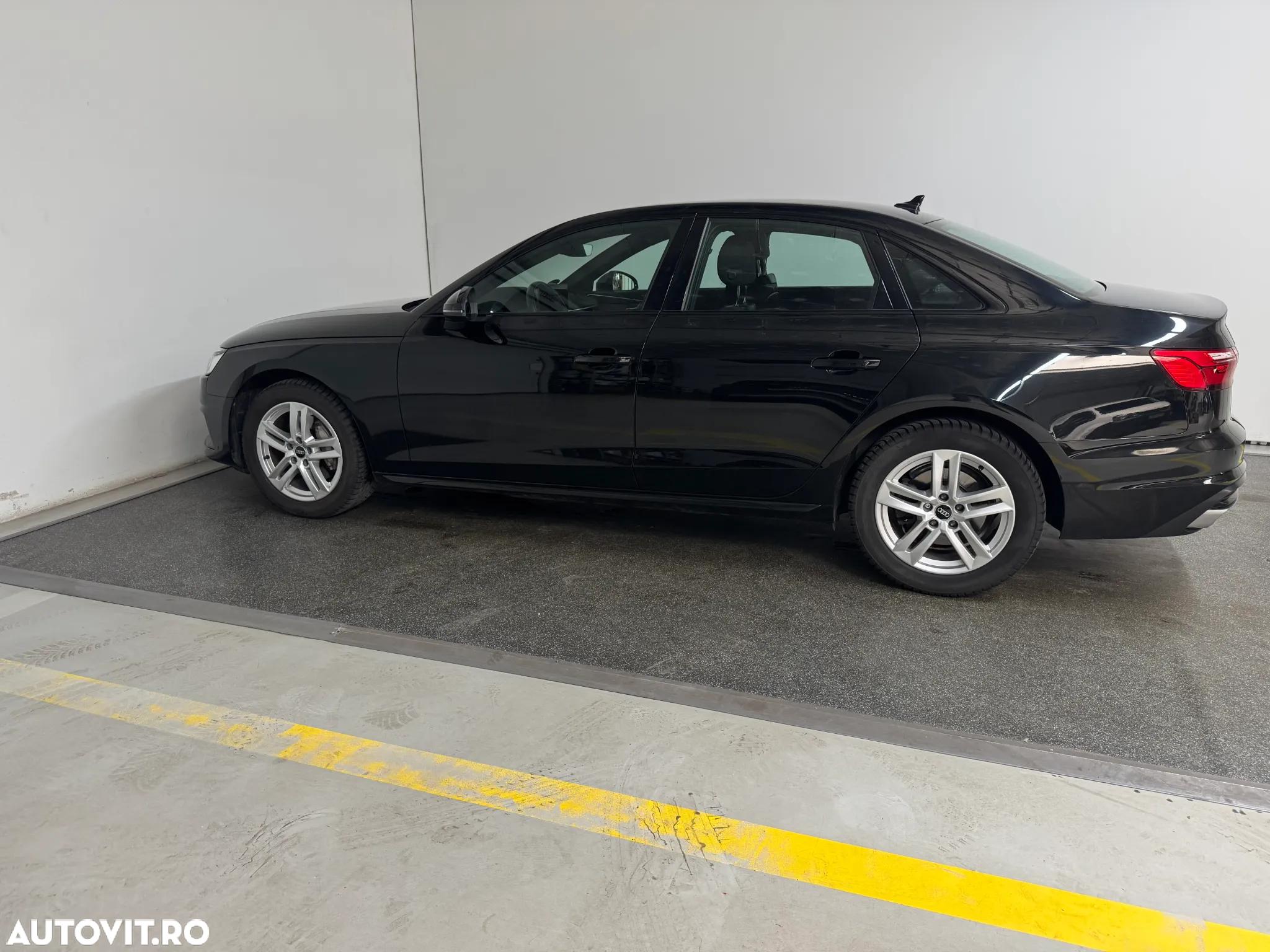 Audi A4 40 TDI S tronic MHEV Advanced - 5