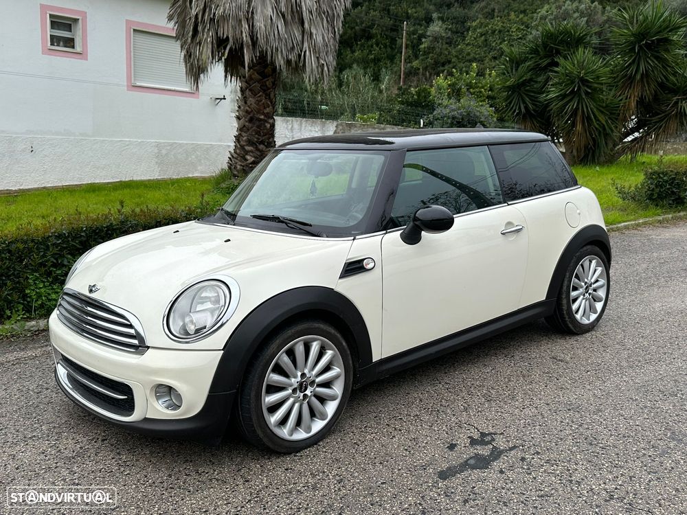 MINI 3 Portas Cooper D - 4