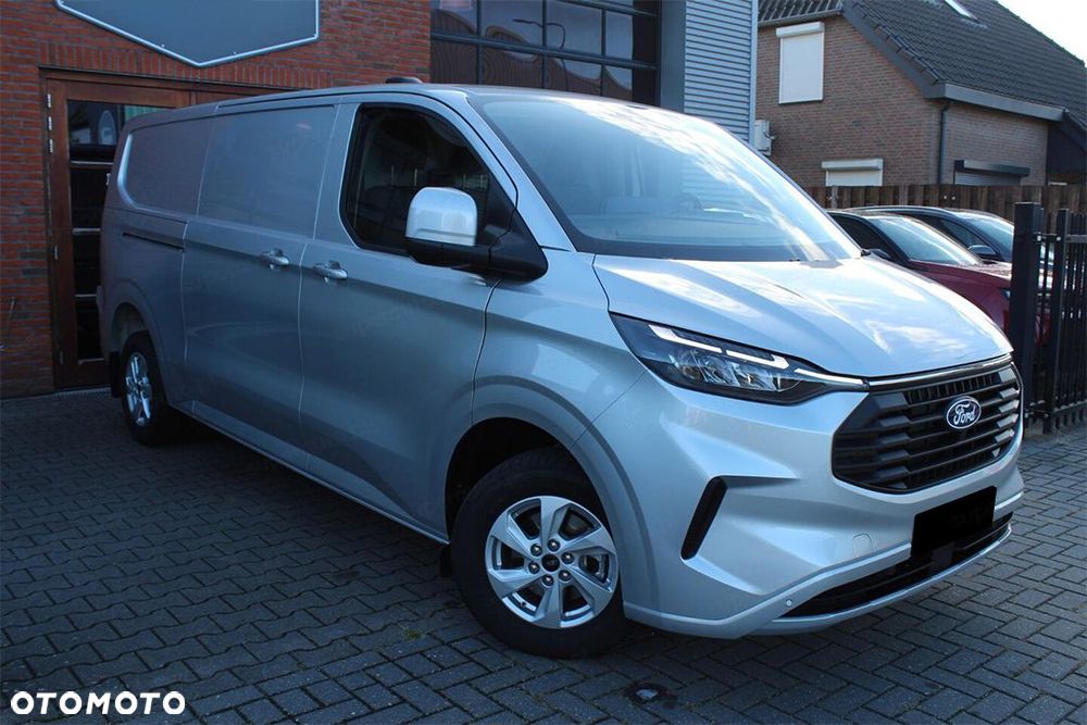 Ford Transit Custom 320 L2H1 Limited A8 AWD 2.0 170KM - 2
