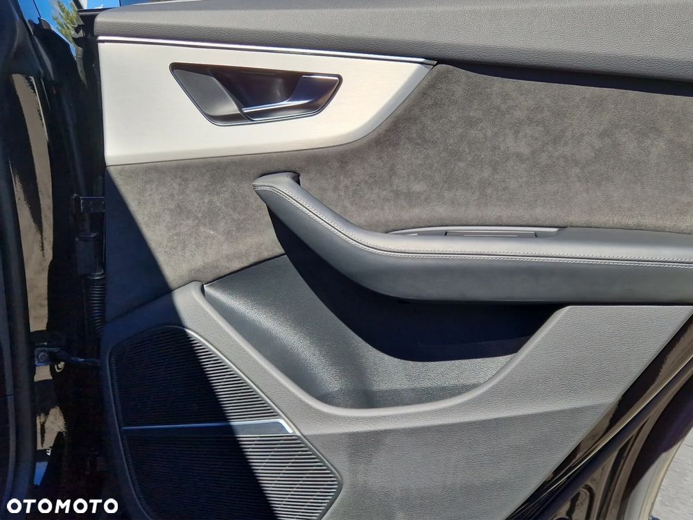 Audi Q8 - 23