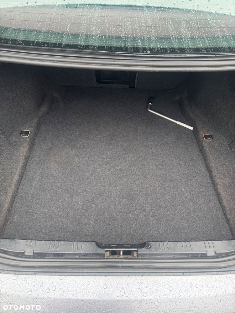 BMW Seria 5 520i - 10