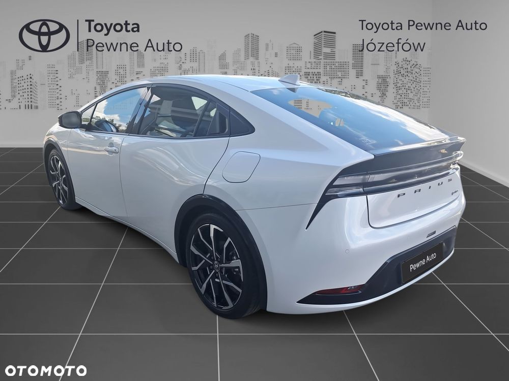 Toyota Prius - 3