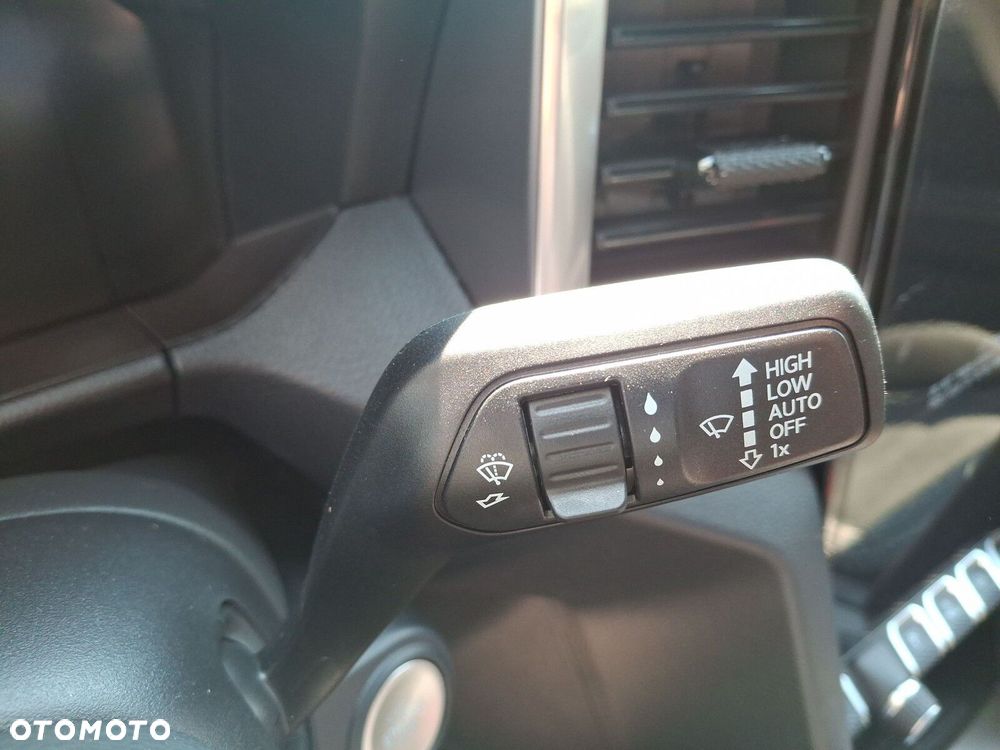 Volkswagen Amarok - 31