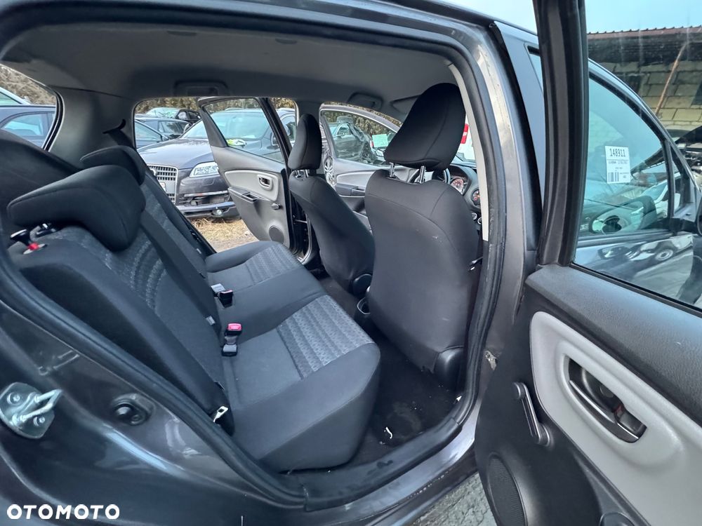 Toyota Yaris - 7