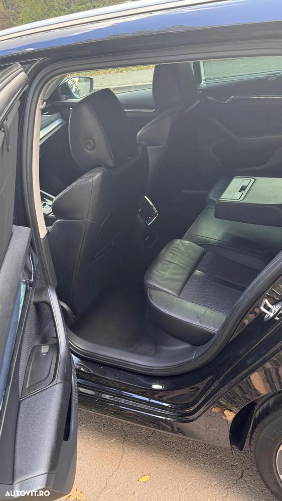 Skoda Octavia Combi 2.0 TDI DSG First Edition - 12