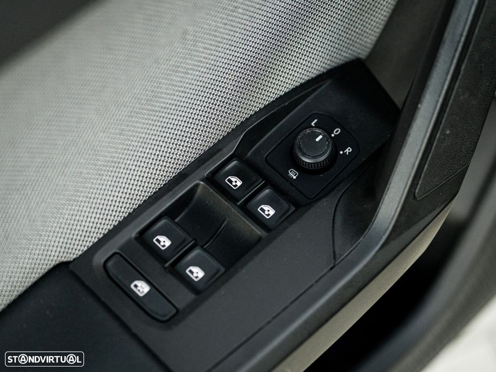 SEAT Leon 2.0 TDI Style - 29