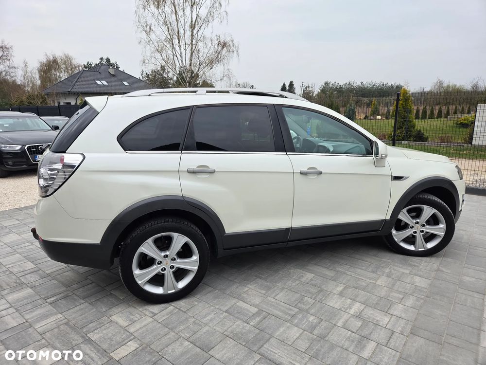 Chevrolet Captiva 2.2 D LTZ - 8