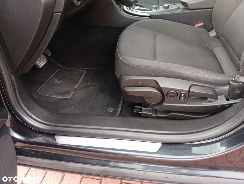 Opel Insignia - 13
