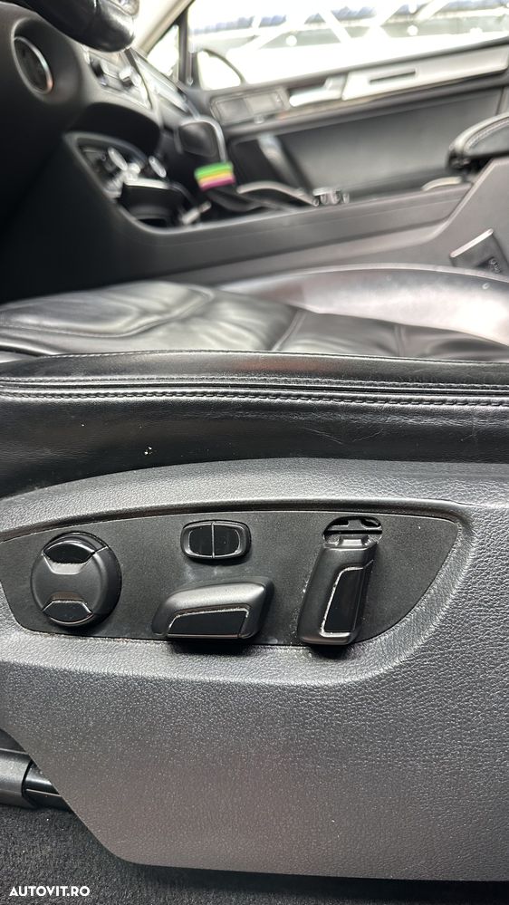 Volkswagen Touareg 3.0 V6 TDI BMT - 26