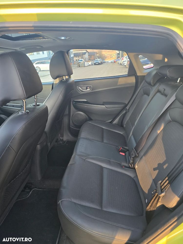 Hyundai KONA Premium - 15