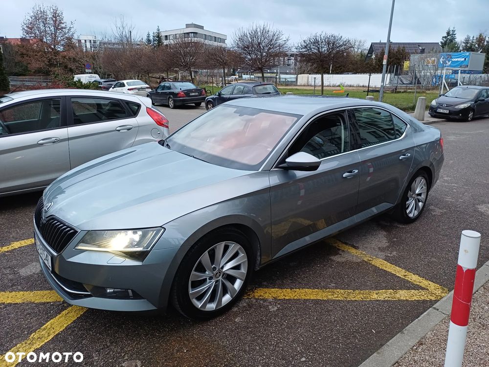 Skoda Superb 2.0 TDI Ambition DSG - 2