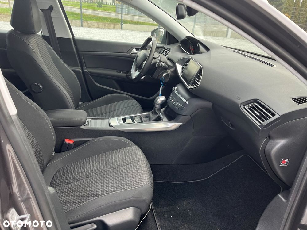 Peugeot 308 BlueHDi FAP 130 EAT6 Stop & Start Active - 6