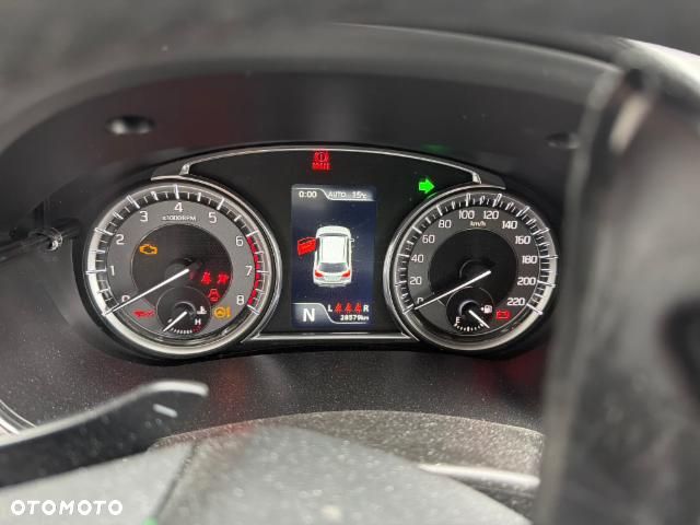 Suzuki Vitara 1.5 Strong Hybrid Elegance Sun 4WD AGS - 8