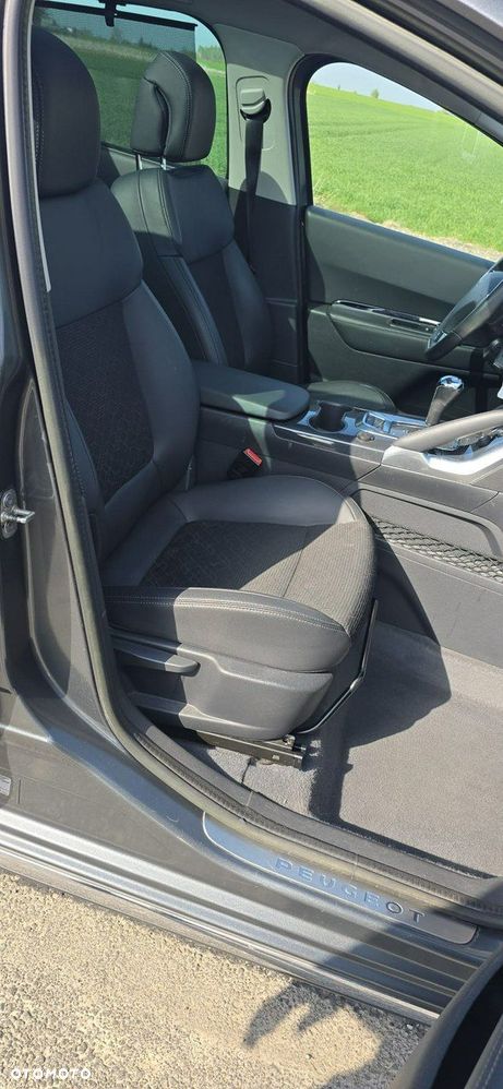 Peugeot 3008 - 16