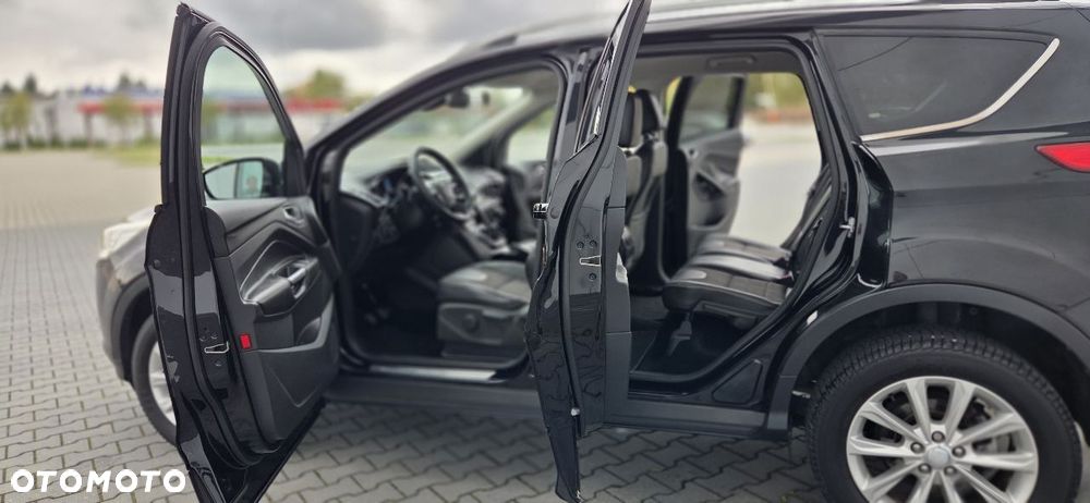 Ford Kuga 2.0 TDCi 4x4 Titanium - 23