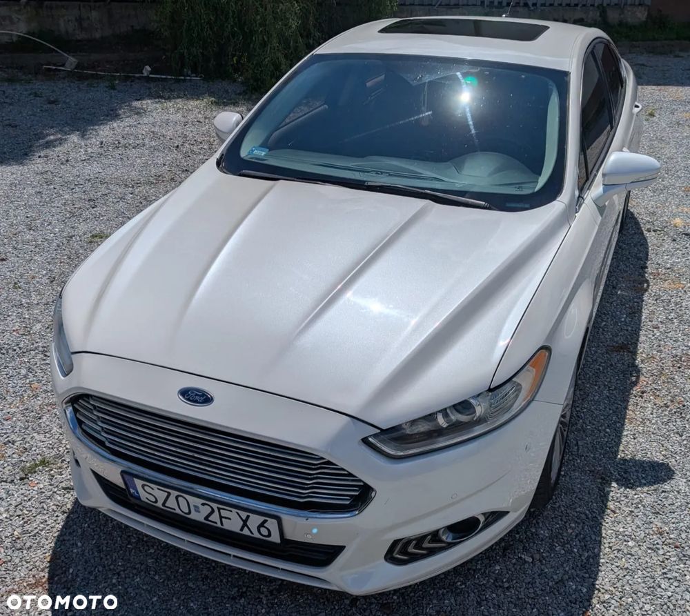 Ford Fusion 2.0 EcoBoost Titanium - 11