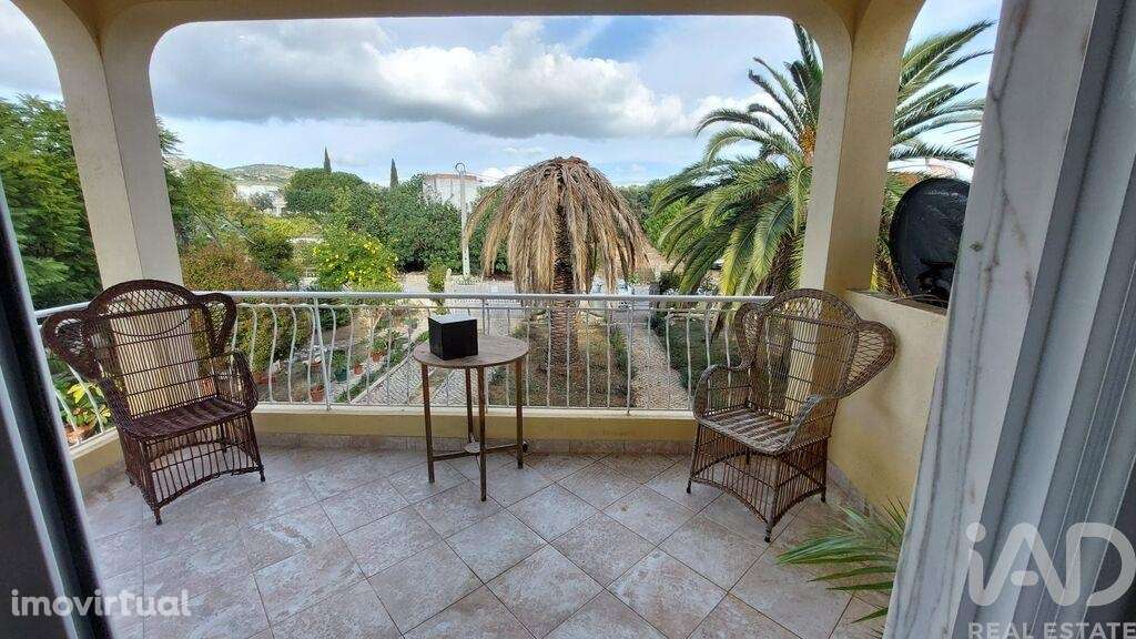 Casa / Villa T4 em Santa Bárbara de Nexe de 275 m2 - Grande imagem: 3/25