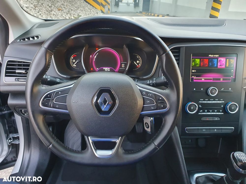 Renault Megane ENERGY dCi Intens - 33