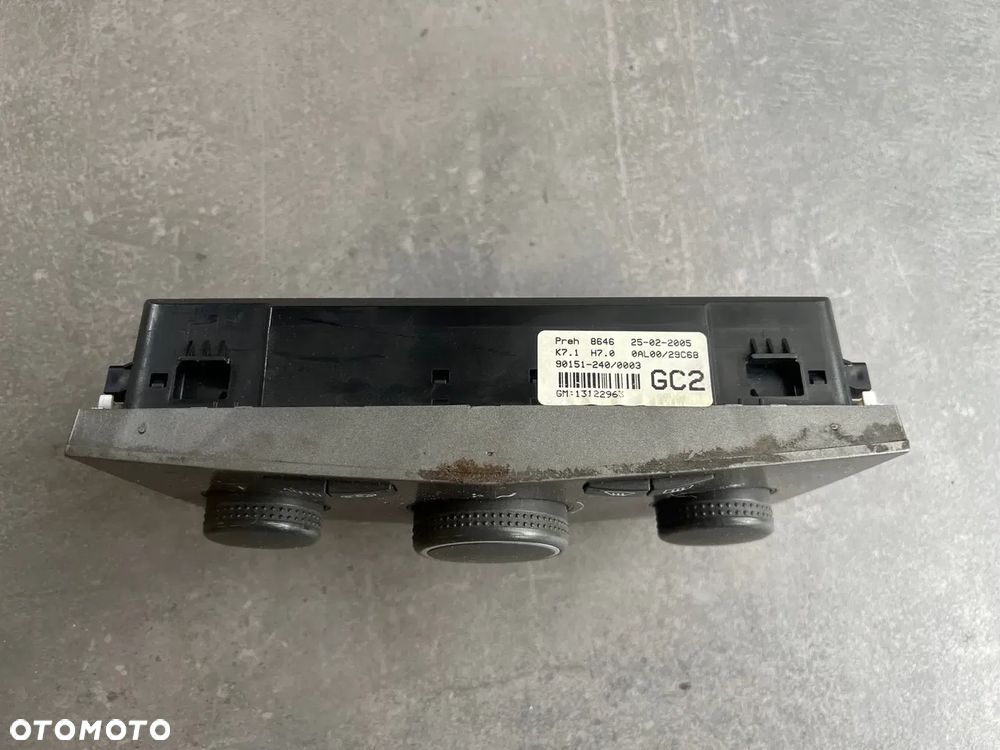Sterownik panel klimatyzacji Opel Astra III H - 2