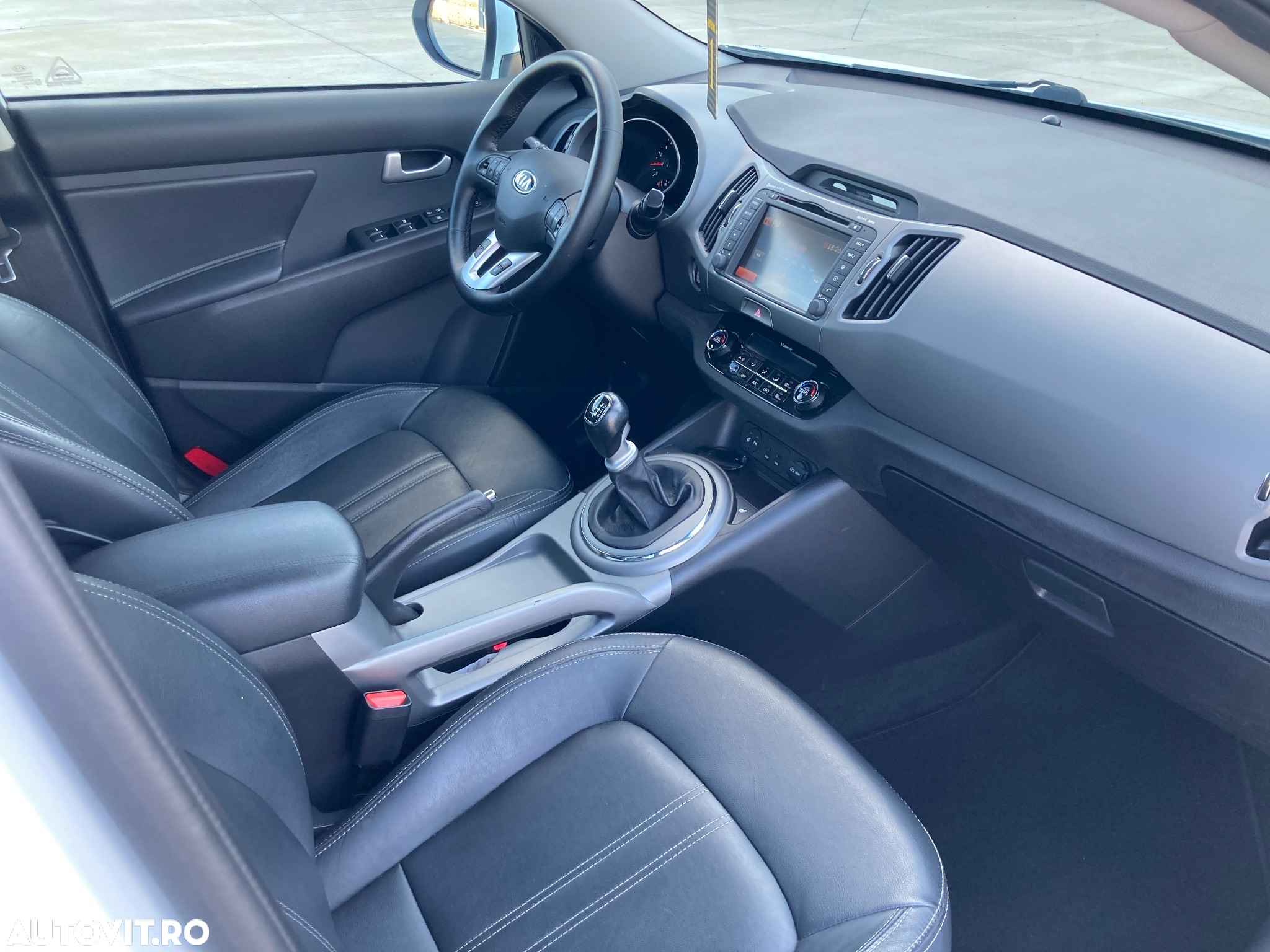 Kia Sportage 2,0 CRDI AWD GT Line - 12