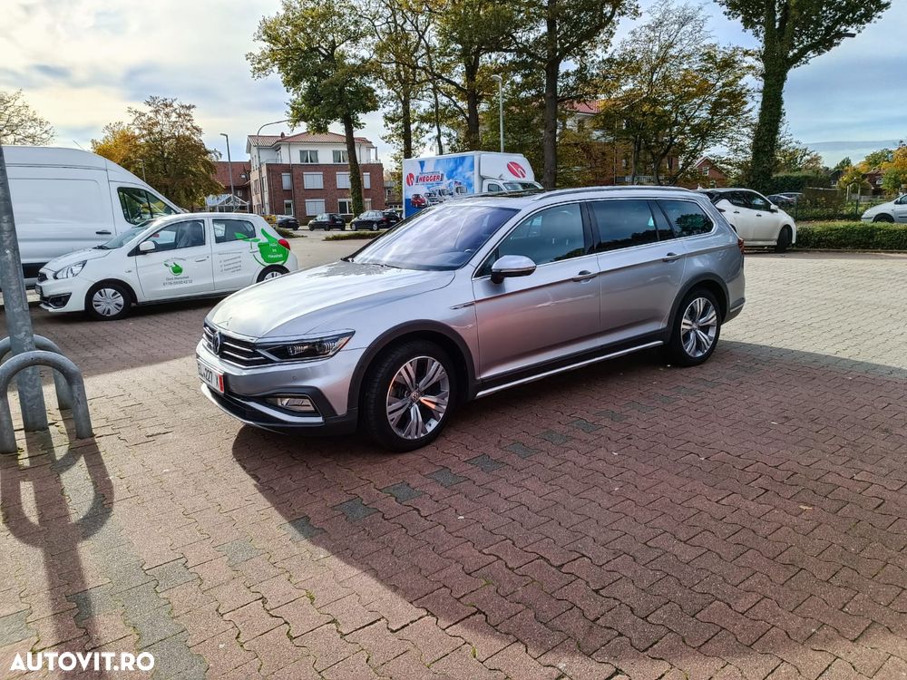Volkswagen Passat 2.0 TDI SCR 4Motion DSG BlueM Tech Comfortline - 1