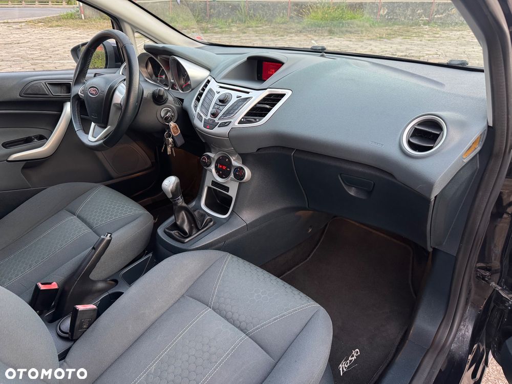 Ford Fiesta 1.25 Ambiente - 9