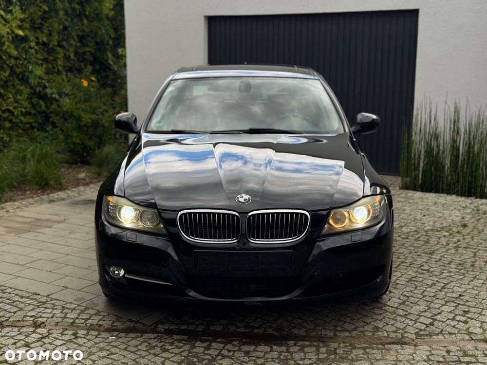 BMW Seria 3 325d DPF Edition Sport - 3