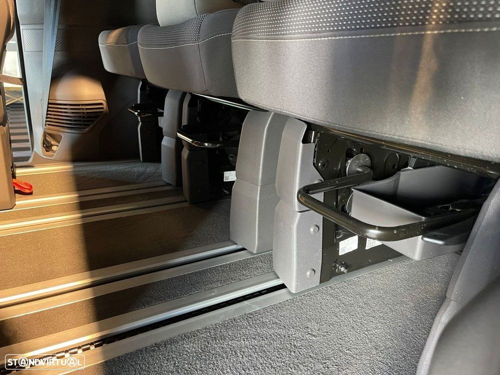 VW Multivan 2.0 TDI BM Comfortline DSG - 38