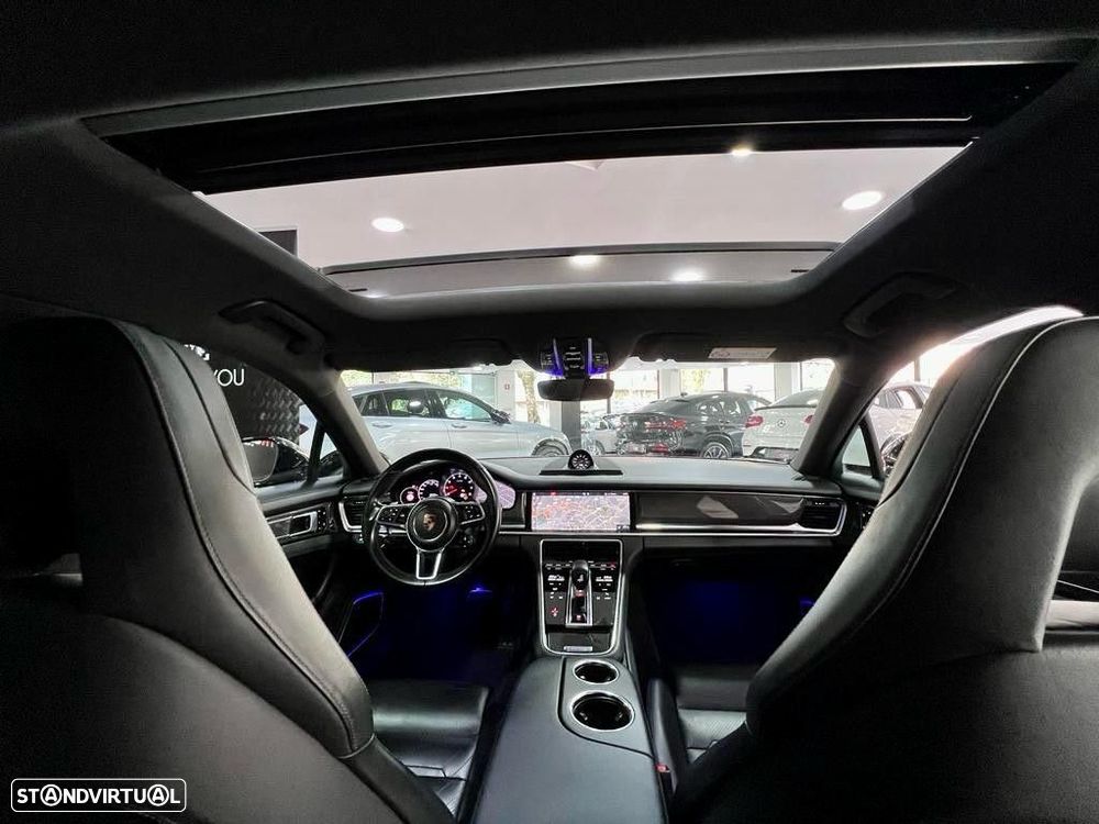 Porsche Panamera 4 S - 46