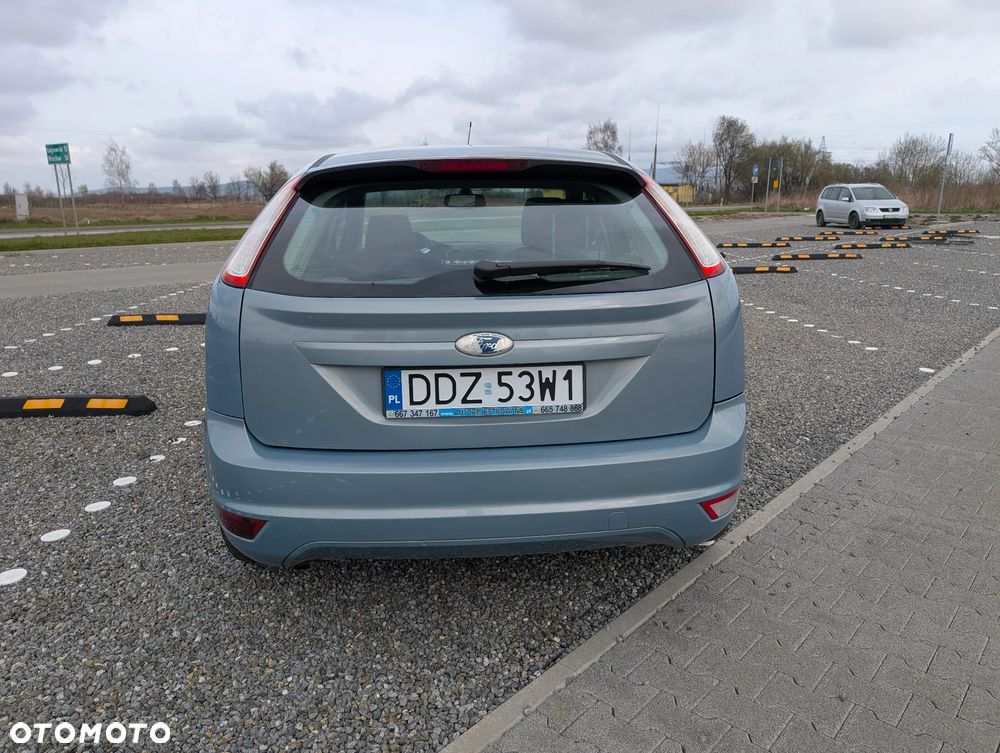 Ford Focus 1.6 Trend - 4