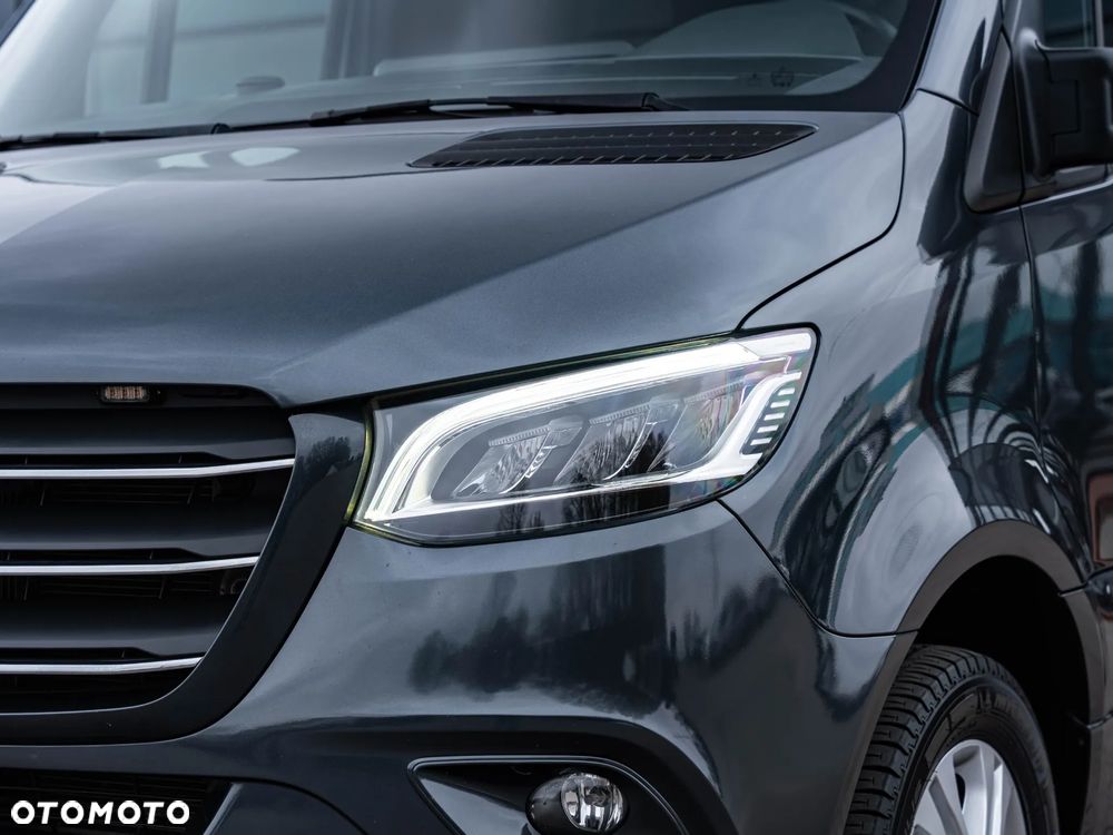 Mercedes-Benz Sprinter - 24