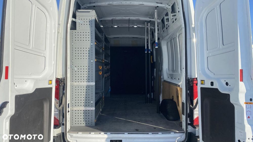 Ford Transit - 12