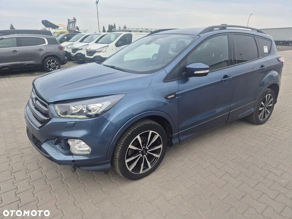 Ford Kuga 1.5 EcoBoost 2x4 ST-Line - 2