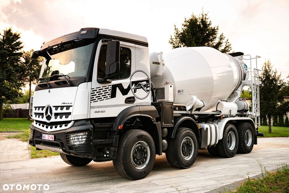 Mercedes-Benz Arocs 3240 MP5 10m3 rok 2021LIEBHERR - 1