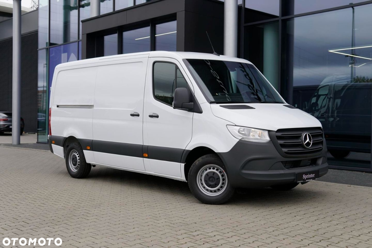 Mercedes-Benz Sprinter - 9