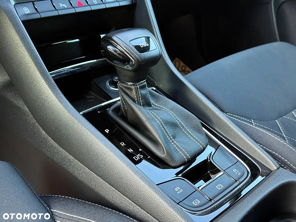 Skoda Karoq 1.5 TSI DSG Sportline - 18