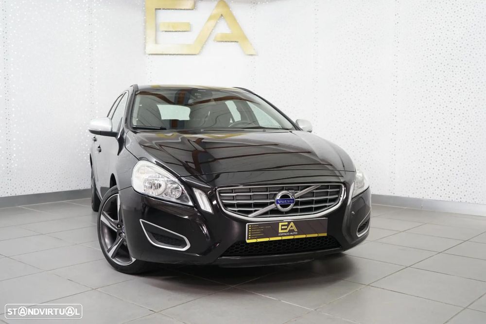 Volvo V60 1.6 D2 Momentum Eco - 1